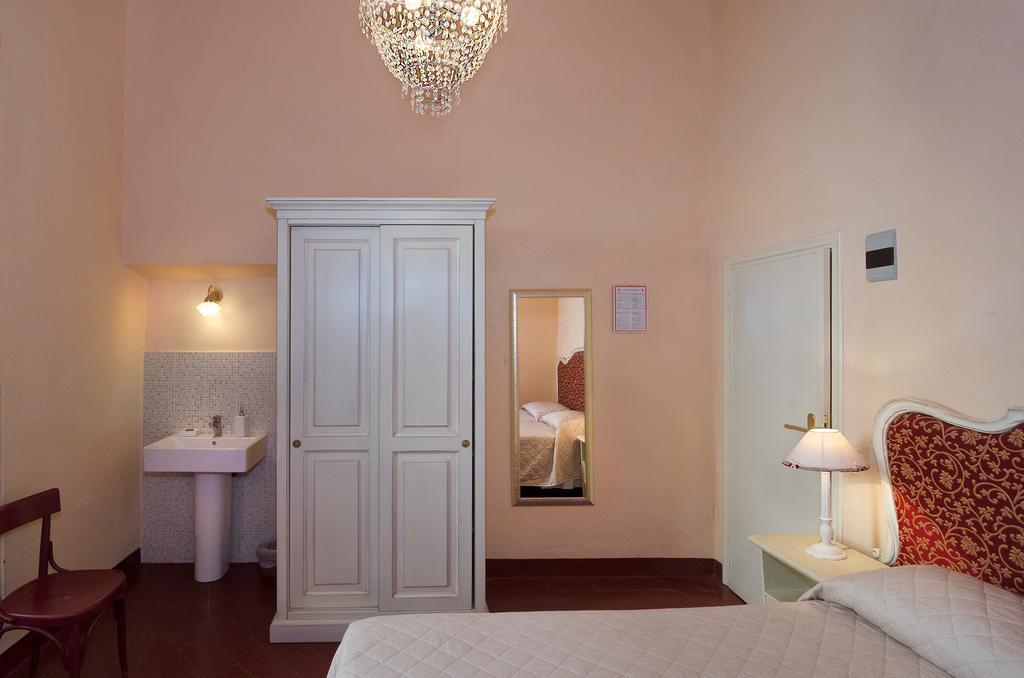Hotel Galileo Pisa Szoba fotó